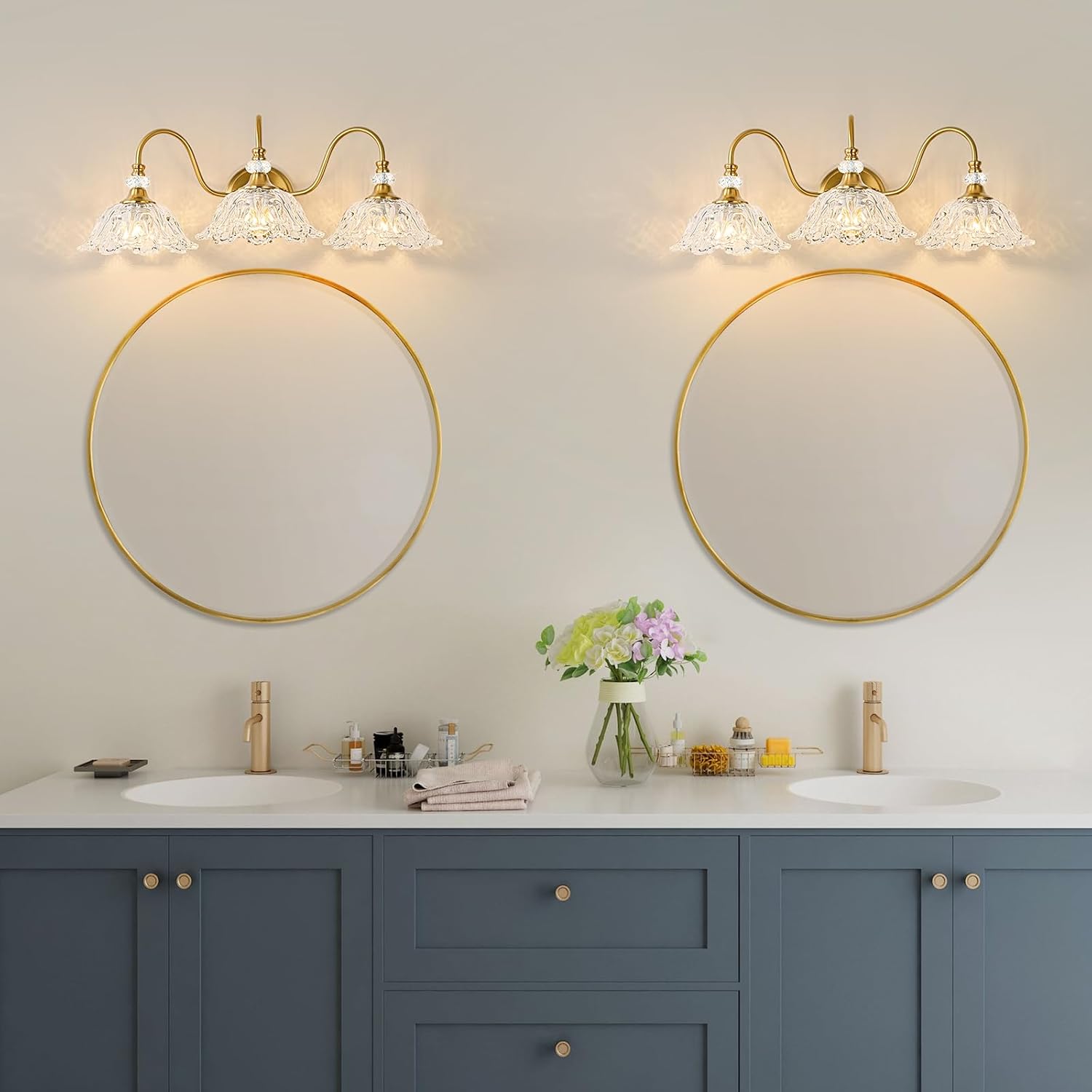 Gold Bathroom Vanity Light, 3-Light Brushed Gold Finish Vanity Light with Floral Clear Glass Shades, Retro Wall Mount Lighting for Bathroom, Dressing Table