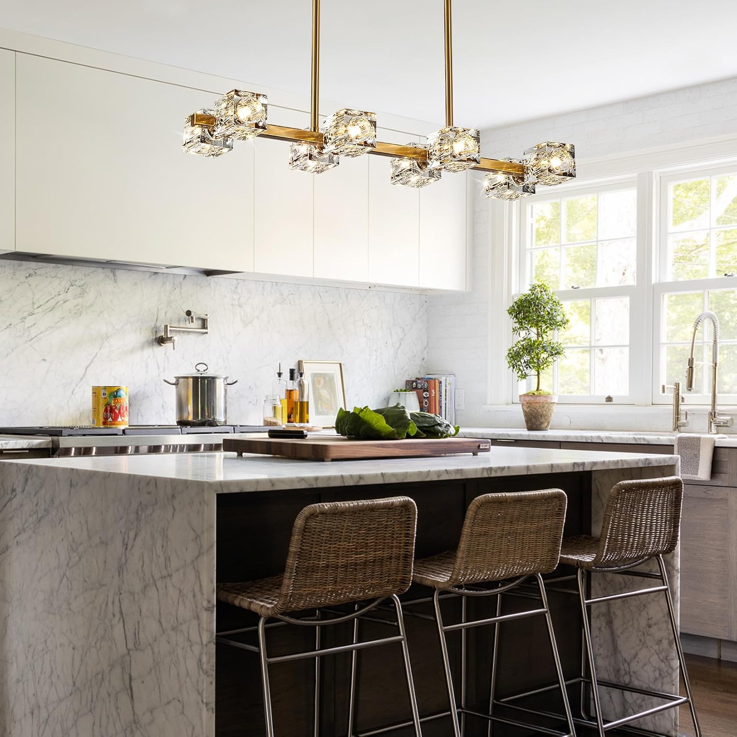 Dining Room Light Fixture,Gold Modern Crystal Chandelier Rectangular Pendant Light with 8 Light Farmhouse Chandeliers for Kitchen Island Dining Room Living Room Bedroom