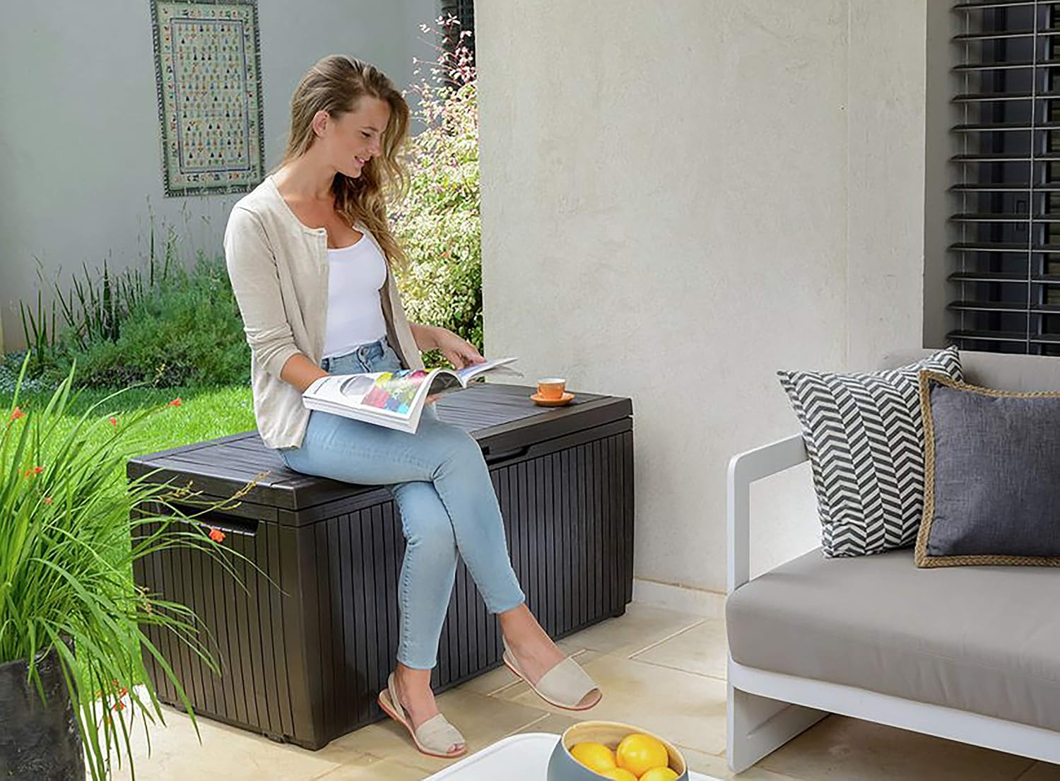 Keter 123 x 53.5 x 57 cm Springwood Outdoor Plastic Storage Box Garden Furniture - Brown