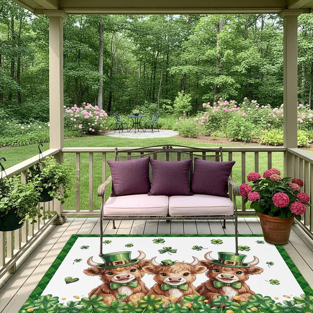 St. Patrick's Day Outdoor Rug for Patio/Deck/Porch, Non-Slip Large Area Rug 4 x 6 Ft, Cute Highland Cow Shamrock Gold Coin Green Indoor Outdoor Rugs Washable Area Rugs, Camping Rug Carpet Runner